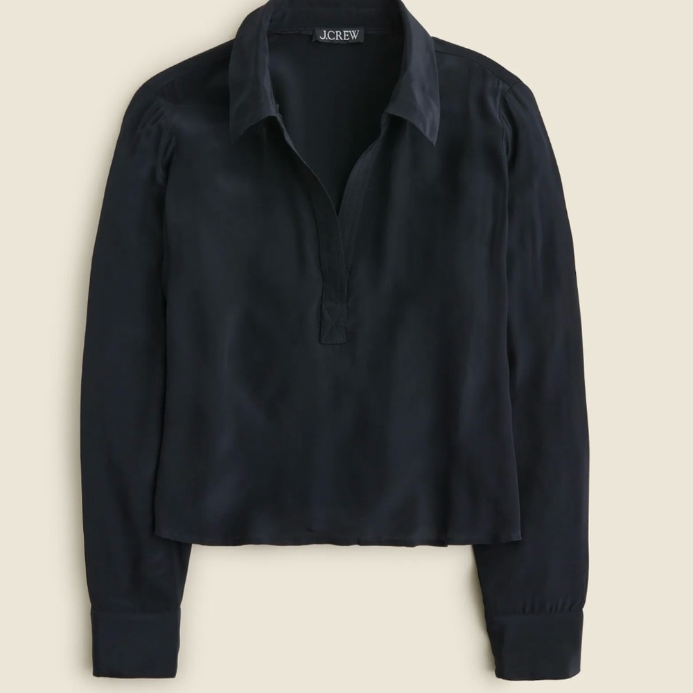 Bungalow popover shirt in crepe de chine
MAKE ME AN OFFER!!!